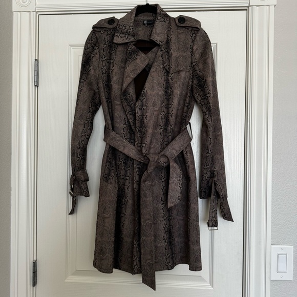 Women’s Snakeskin Trench Coat Jacket - Picture 2 of 7